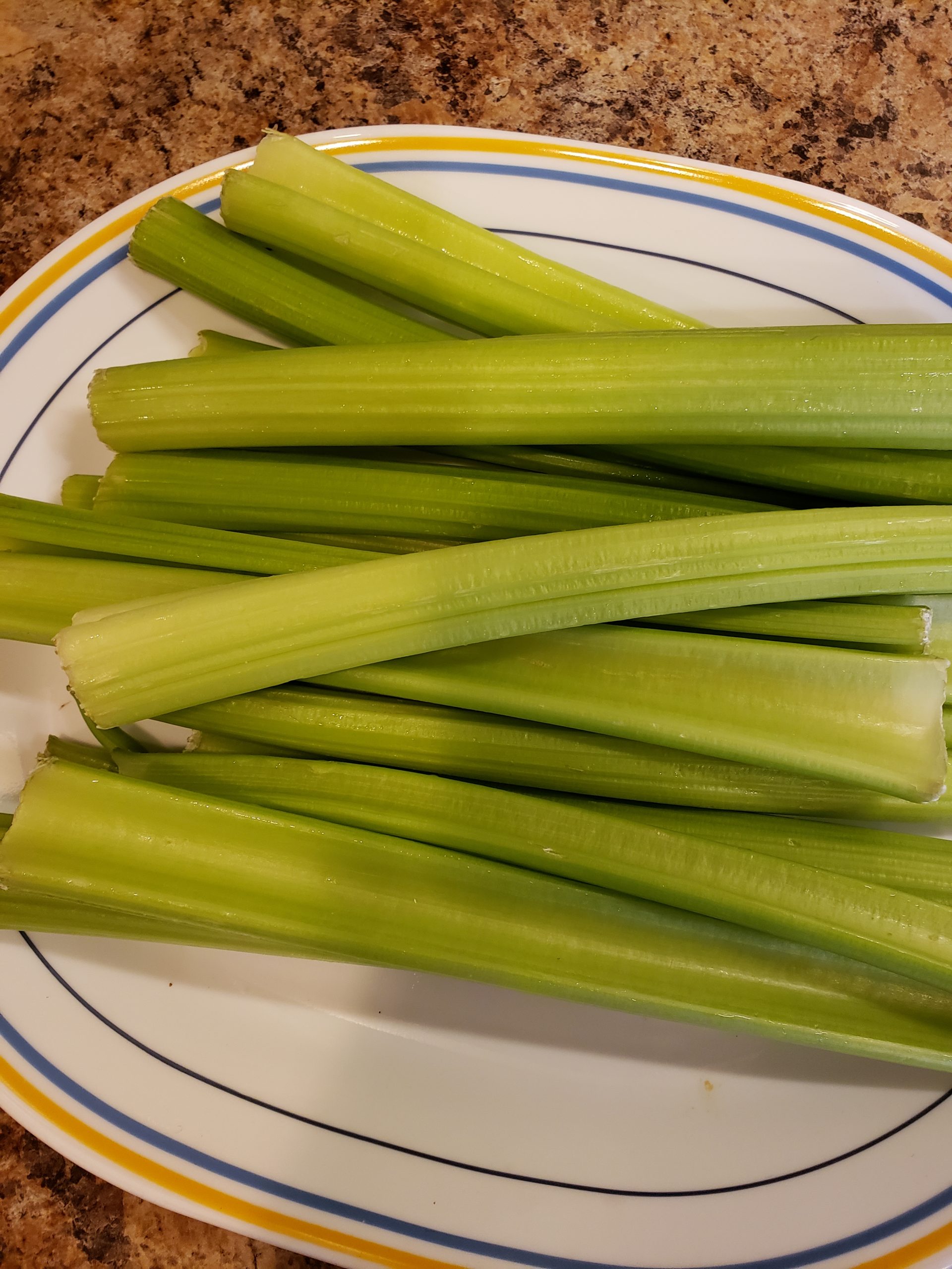 Celery prepped and cleaned make it easier to snack on and cook from.It also has reasonable amounts potassium, a shortfall nutrient in the American diet that helps prevent muscle cramping in runners.” Wallace also says that celery has flavonoids that help increase blood flow (a potential perk for endurance athletes) and protect the body from exercise-induced inflammation. 